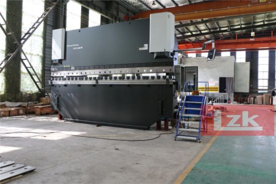 Máquina dobladora de chapa CNC grande de 6 m de largo 400 toneladas