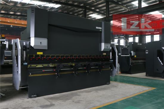 Máquina plegadora CNC 200t3200 para la fabricación de paneles