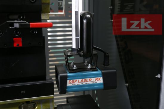 Máquina plegadora CNC de placa de metal de 8 mm 200 toneladas